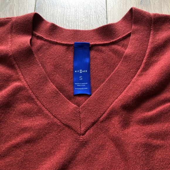 Kit and Ace Merino Wool Blend V Neck Sweater in Burnt Orange Size S - Picture 7 of 10